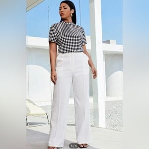 A CLASSIC! Black and White Houndstooth Top NWT